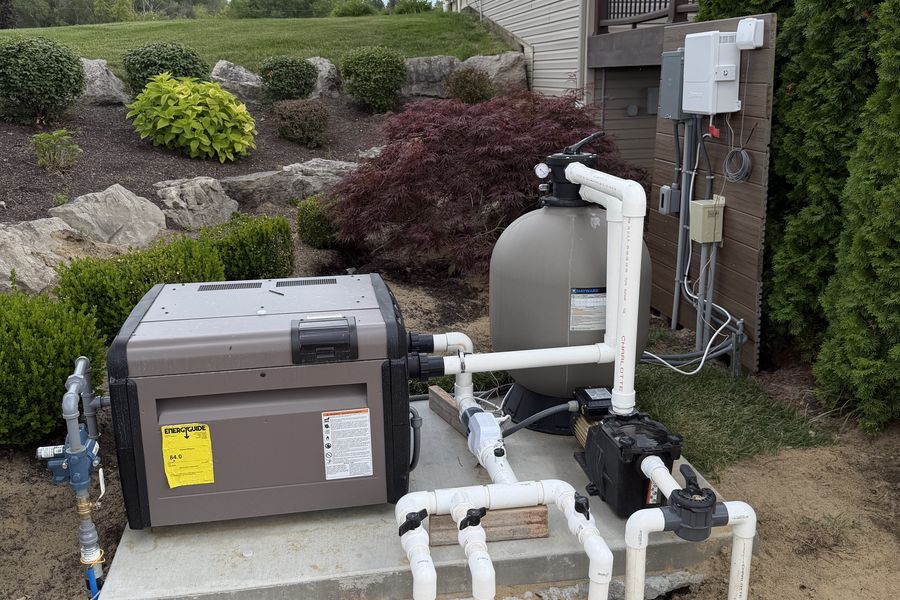 Automated chlorine dosing equipment for a pool